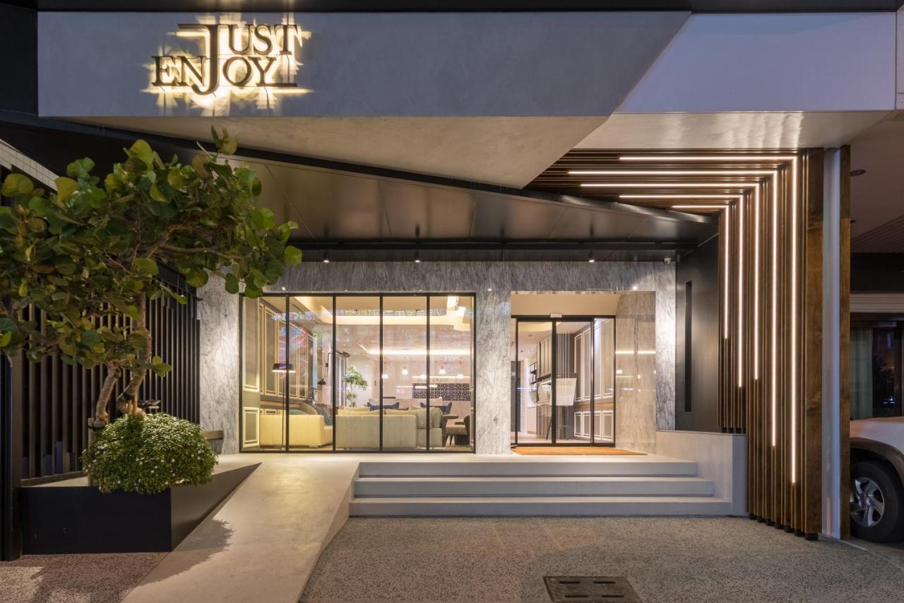Just Enjoy Business Hotel Tainan Exterior foto